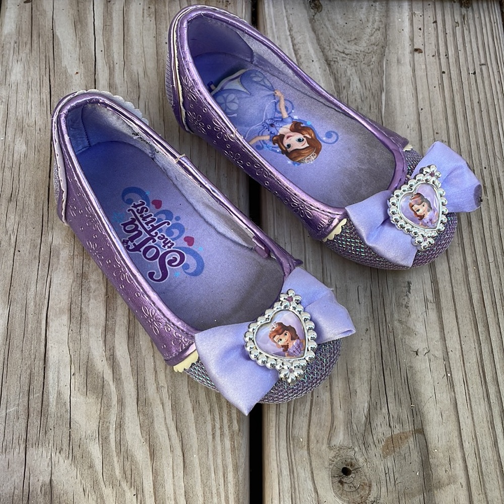 Disney- Sophia the First Dress Up Shoes Size 7/8